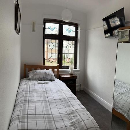 Amazing And Romantic O2 Arena 4 Bedrooms House Free Parking London Exteriör bild