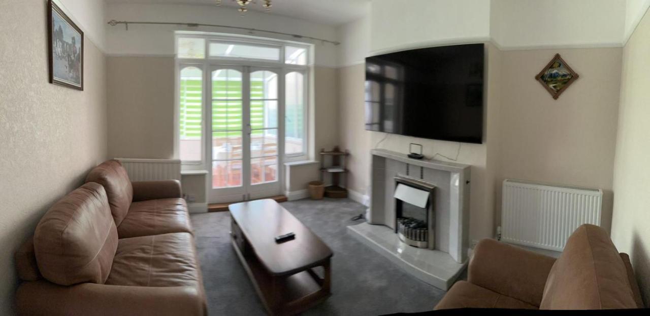 Amazing And Romantic O2 Arena 4 Bedrooms House Free Parking London Exteriör bild